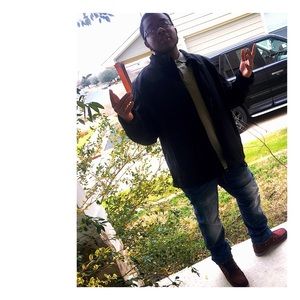 Meet your Posher, Lowkey